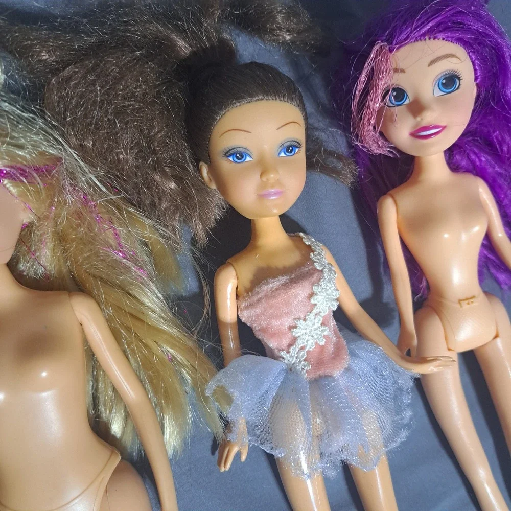 Zuru Funville Sparkle‎ Girlz Lot of 4 Fashion Dolls